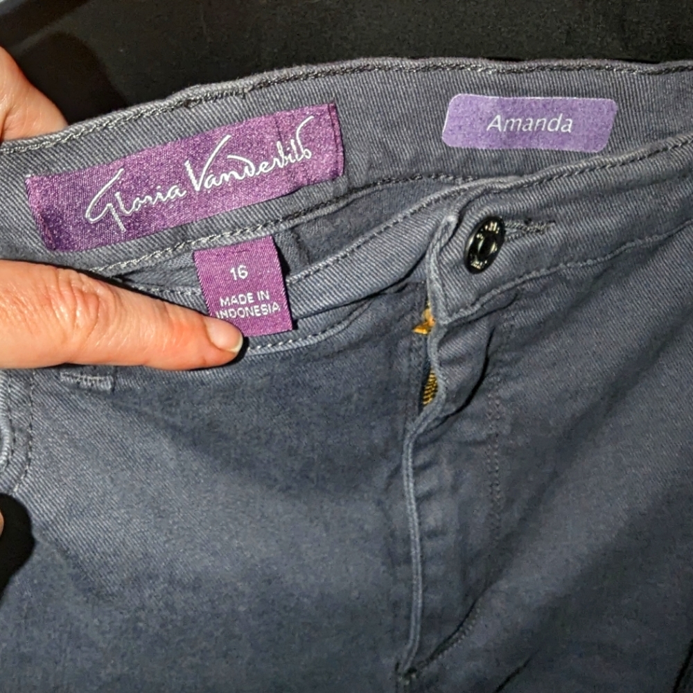 Gloria Vanderbilt Dark Grey Amanda Trousers size 16